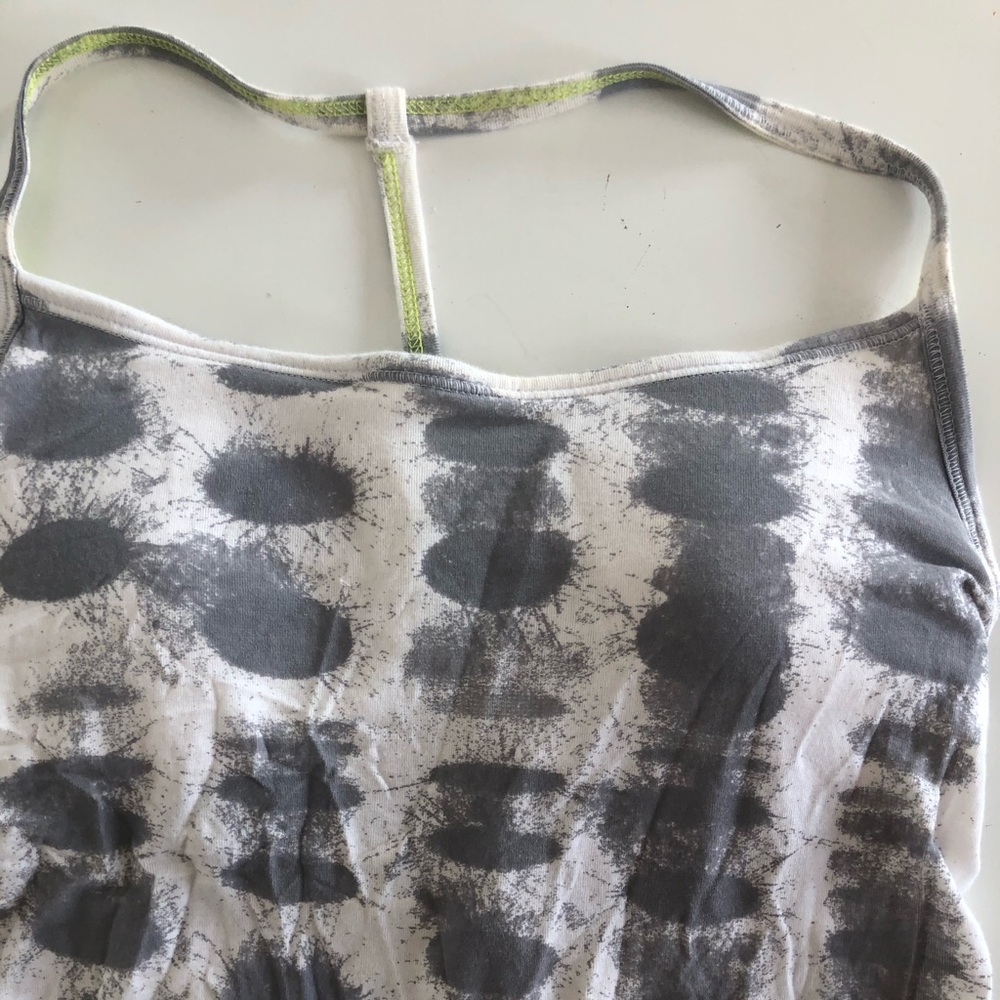 Lululemon tank top